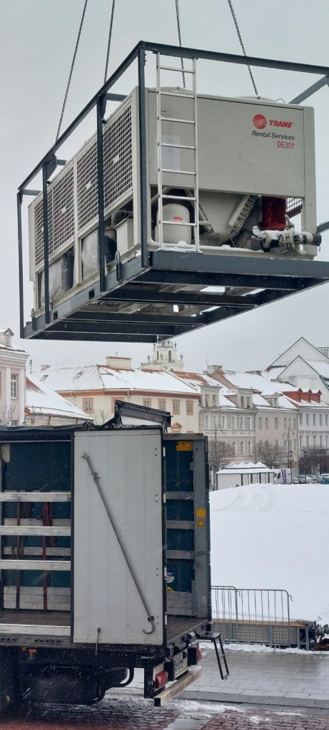 Chiller unloading for the seasonal ice rink installation at Vilnius Town Hall Square